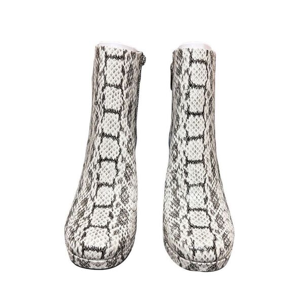 Justfab bootie Women’s Animal Print Francine Platform Ankle Boot Faux Leather - Picture 4 of 8